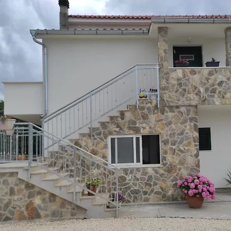 Apartment Lucia
